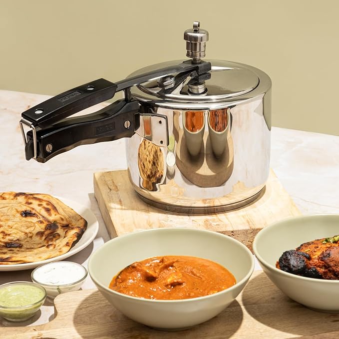 Vinod Stainless Steel Inner Lid Pressure Cooker with Sandwich Base Induction and Gas Compatible 118.5 oz ISI & CE Certified 2-Year