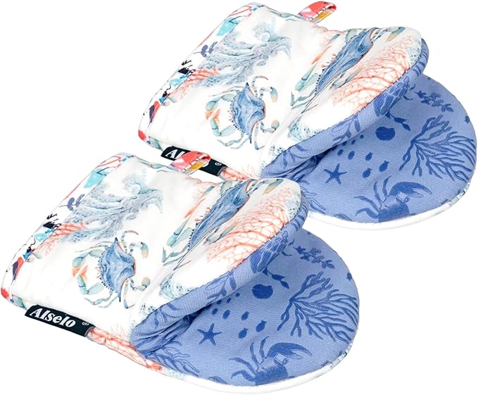 Alselo Mini Oven Mitts,2pk - Silicone Little Kitchen Gloves, Heat Resistant with Non-Slip Grip and Soft Quilted Cotton Lining for Safe Backing Cooking Barbecue (Lilac, Crab)