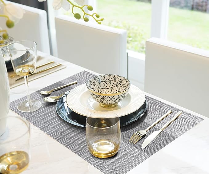 Aofmee Placemats, Heat Resistant Place Mats Set of 6, Washable PVC Table Mats, Woven Vinyl Plastic Placemats for Kitchen Dining Table, Non-Slip Stain Resistant Placemat Indoor Outdoor, Easy to Clean