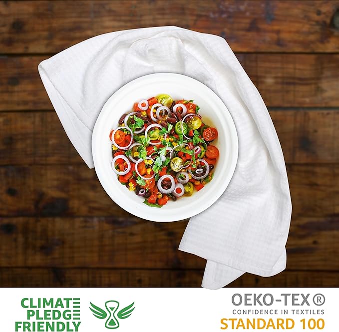 Urban Villa Christmas Kitchen Towels 100% Cotton Dish Towels for Kitchen (Set of 6) 20”x30” Dish Cloths Highly Absorbent Kitchen Linen Set with Hanging Loop Perfect for Drying Dishes-Red Green White