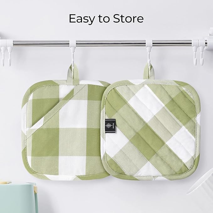 Cotton Pot Holders for Kitchen Heat Resistant Potholder Hot Pads Trivet Coaster Non-Slip Potholders Set for Cooking and Baking (2, Green Plaid, Square,8.27 in²)
