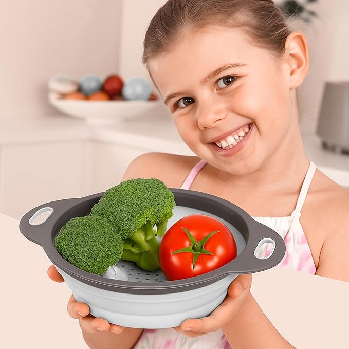 White Round Silicone Collapsible Colander – Silicone Round Kitchen Strainers with Plastic Handles Small Foldable Kitchen Strainer Perfect for Draining Pasta Vegetable and Fruit