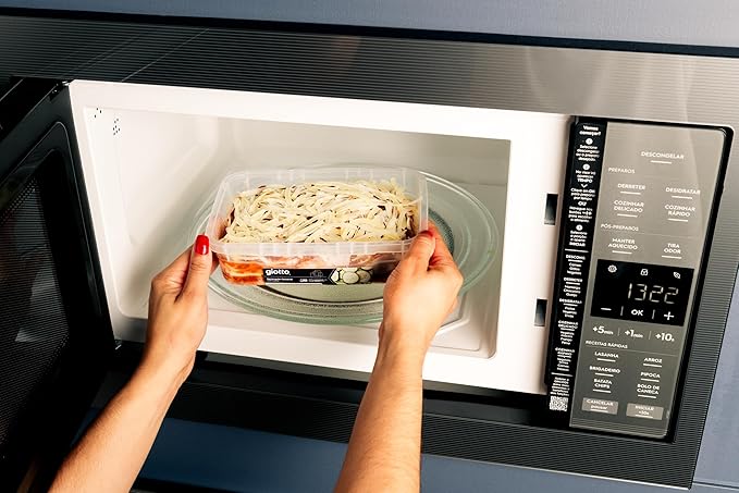 GIOTTO FreshStack Rectangular Plastic Food Storage Containers with Lids Set of 4 9oz, 15.5oz, 37oz, 76oz Perfect for Kitchen Storage, BPA Free, Airtight, Leakproof, Microwave & Freezer Safe