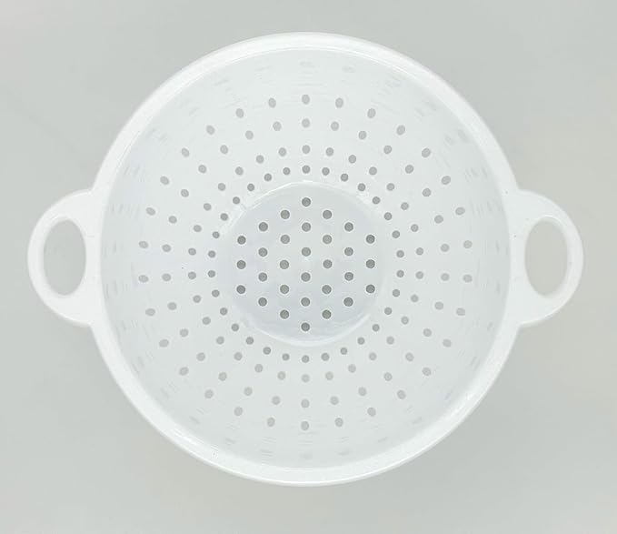 Rocky Mountain Goods White Plastic Colander Bowl with Handle - Deep 5 QT Strainer for Kitchen Vegetables, Pastas, Fruit - BPA Free - Dishwasher Safe (Pack of 2)