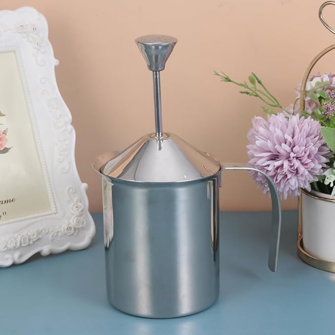 Cabilock 400cc Stainless Steel Manual Frother Double Layer Filter Screen Coffee Frothing Pitcher for Rich Coffee Shop