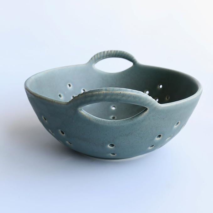 Matte Glaze Ceramic Berry Colander Bowl with Handles – 8.5" Handle-to-Handle × 8" Bowl Dia × 3.3" High – Rustic Stoneware Drain Bowl for Fruit, Berries, and Kitchen Decor (Matte Green)