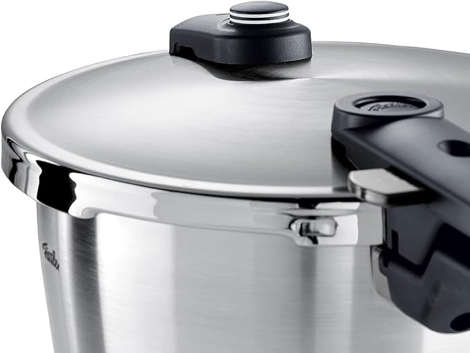 Fissler Vitaquick Premium Pressure Skillet, 2.6 Quart