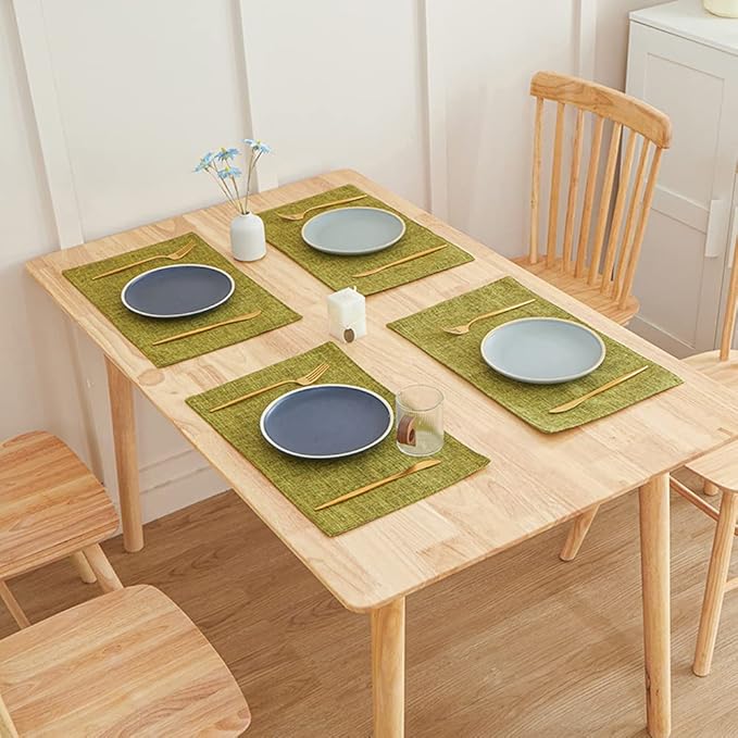 Weabetfu Cloth Placemats Set of 6 Heat Resistant Dining Table Placemmats Cotton Linen Machine Washable Kitchen Table Mats Wrinkle Free Thick Fabric Place Mats,Easy to Clean,13" x 19" Grass Green