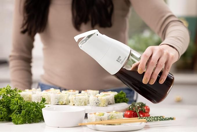 Zuutii Olive Oil Dispenser - Drip Free Spout, Glass Bottle for Kitchen, Cooking Oil & Vinegar Dispenser, Soy Sauce Container, Yukon White