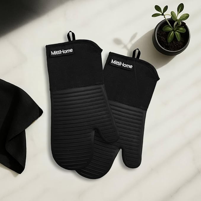 MittiHome™ Heat Resistant Oven Mitts (Set of 2) – 500°F Non-Slip Silicone Kitchen Gloves with Quilted Cotton Comfort (Black)