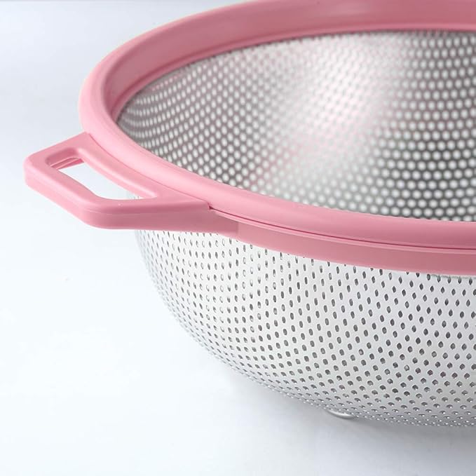 HiramWare Stainless Steel Colander With Handle and Legs, Large Metal Pink Strainer for Pasta, Spaghetti, Berry, Veggies, Fruits, Noodles, Salads, 5-quart 10.5” Kitchen Mesh Colander, Dishwasher Safe