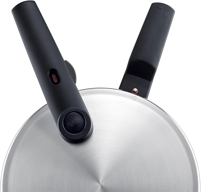 Fissler Vitaquick Premium Pressure Skillet, 2.6 Quart