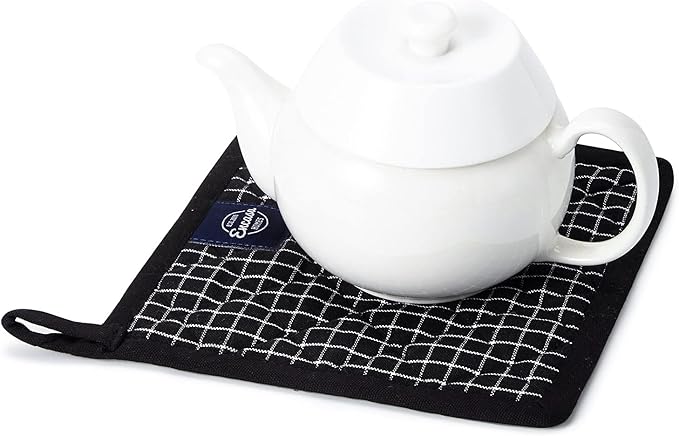 Encasa XO 8 inches Oven Microwave Potholders (2 pc Set) for Kitchen Cooking & Baking - Heat Resistant, Thick & Safe, Protection of Hands from Hot Utensils - Butcher Checks Black