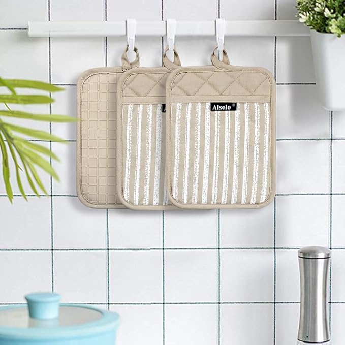 Alselo Silicone Pot Holders Set of 3 Heat Resistant & Non Slip Potholders, Professional Oven Hot Pads with Pockets Mitts for Kitchen Cooking Baking Barbecue (Khaki, 3)