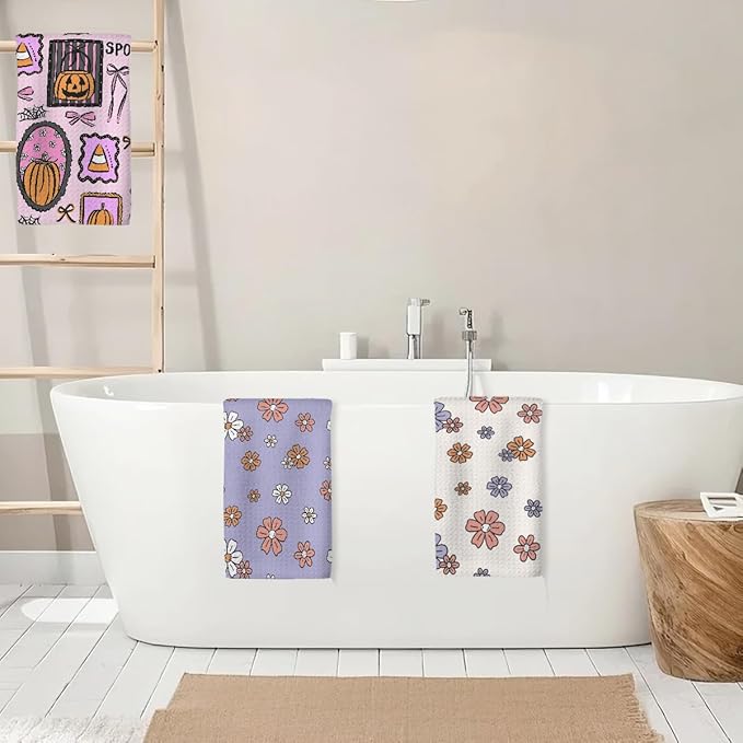 ZHAMEN 3 Pcs Halloween Themed Kitchen Towels, Pumpkin Decorative Absorbent Microfiber Dish Cloth Tea Towel, Floral Waffle Soft Hand Towels for Farmhouse Home Bathroom