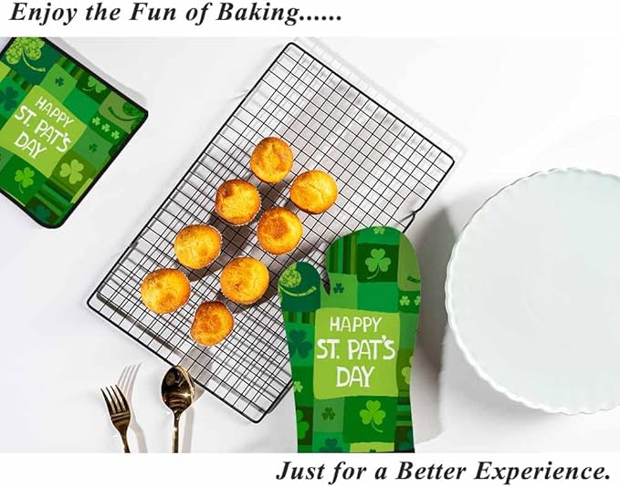 St. Patrick's Day Oven Mitts and Pot Holders Sets Shamrock Lucky Heat Resistant 3pcs for Cooking Baking BBQ
