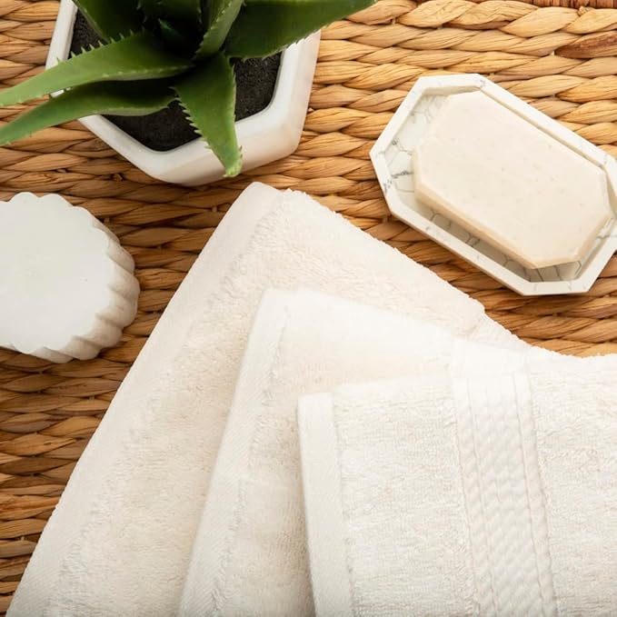 SUPERIOR Egyptian Cotton Pile 3 Piece Towel Set, Includes 1 Bath, 1 Hand, 1 Face Towel/Washcloth, Ultra Soft Luxury Towels, Thick Plush Essentials, Guest Bath, Spa, Hotel Bathroom, Cream