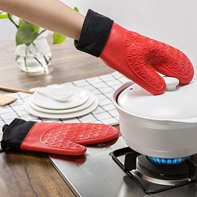 2PCS Red Black Professional Extra Large Silicone Oven Mitts and Pot Holders Oven Gloves Heat Resistant Gloves Kitchen Mittens BBQ Holders for Cooking Grill Rubber for Cooking
