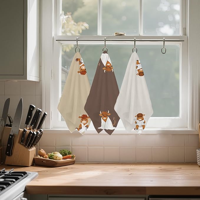 3 Pcs Funny Highland Cow Hand Towel for Bathroom, Cow Farmhouse Decorative Bath Towels for Bathroom Kitchen Decor Country Farm Highland Holiday Housewarming Gifts