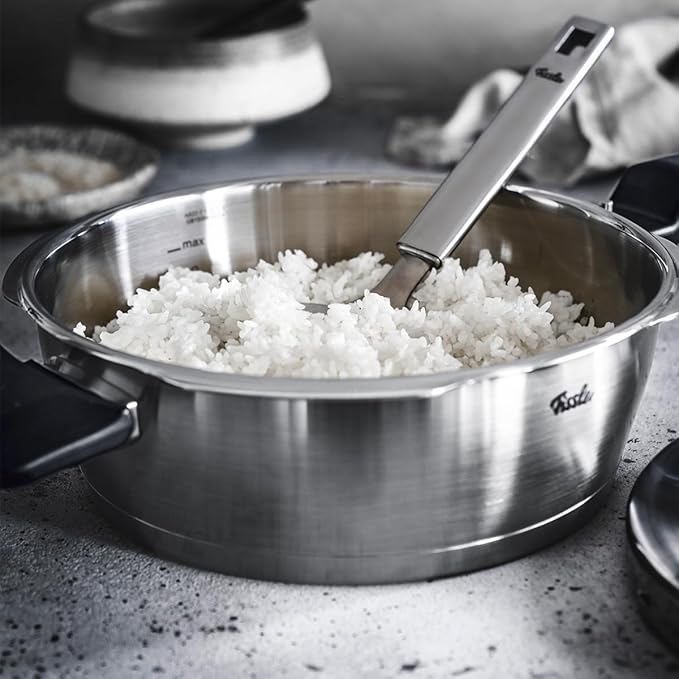 Fissler Vitaquick Premium Pressure Skillet, 2.6 Quart
