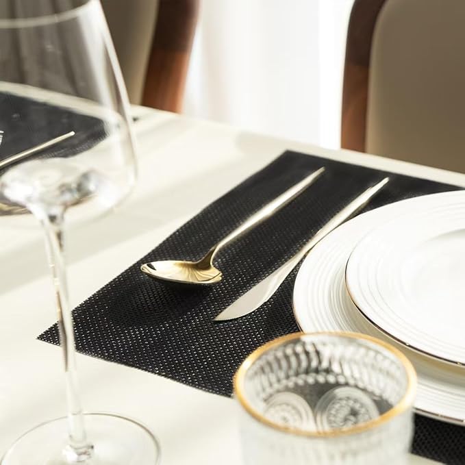 Placemats Set of 4 Vinyl/Plastic Woven Place Mats for Kitchen Table Indoor/Outdoor Washable Placemat Wipeable Dining Table Mats (Full Black,4)
