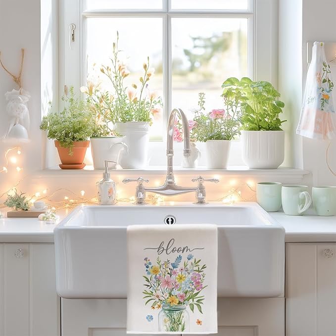 Purple Flower Spring Kitchen Towels Set of 2,Bloom Butterfly Pink Dish Hand Towels Farmhouse Indoor Outdoor Holiday Seasonal Decorations DD090