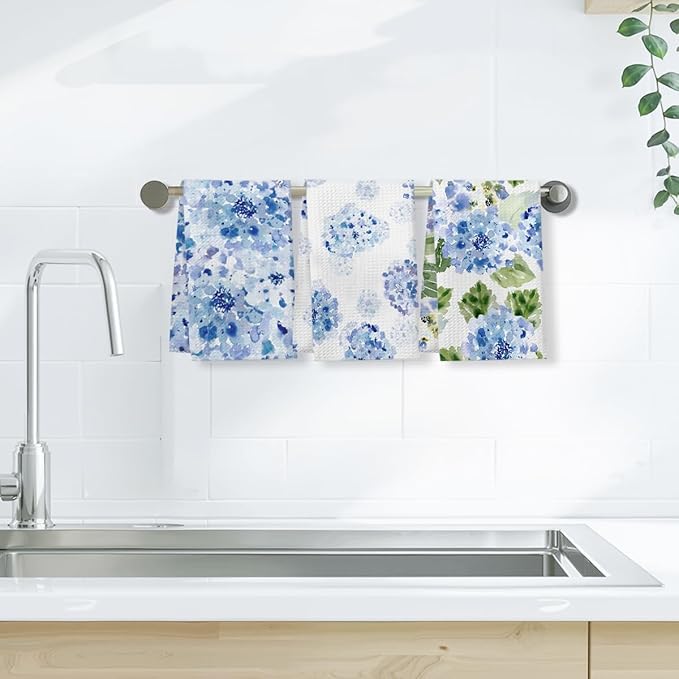 ZHAMEN 3 Pcs Blue Hydrangea Kitchen Towels, Watercolor Decorative Absorbent Microfiber Dish Cloth Tea Towel, Rustic Waffle Soft Hand Towels for Farmhouse Home Bathroom, Housewarming Gifts for Women