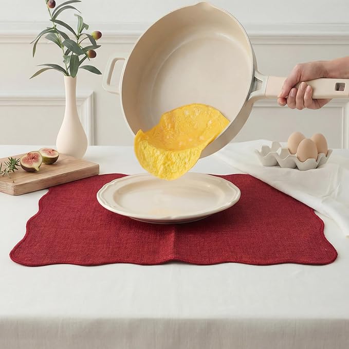 AHHFSMEI Faux Linen Placemats Set of 6 Heat Resistant Non-Slip Stain Proof Table Mats for Kitchen Dining Elegant Decor Place Mats (red)