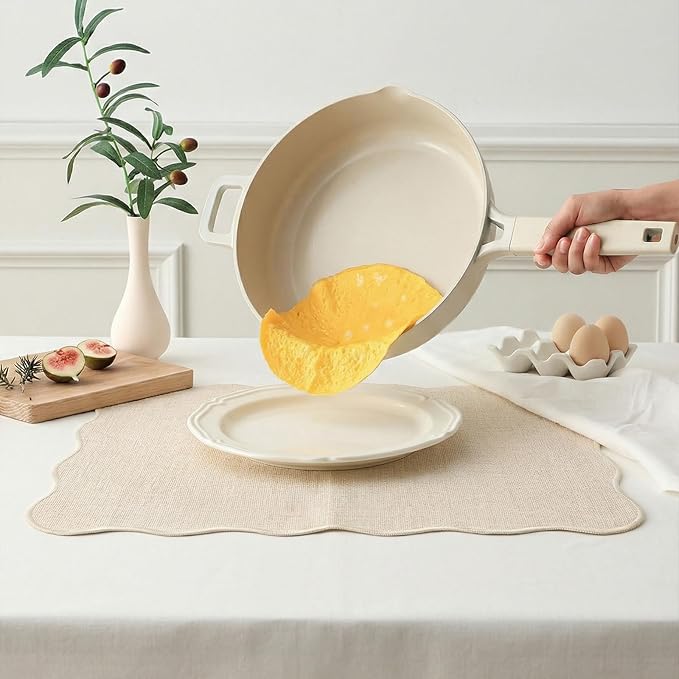 AHHFSMEI Faux Linen Placemats Set of 6 Heat Resistant Non-Slip Stain Proof Table Mats for Kitchen Dining Elegant Decor Place Mats (Beige)