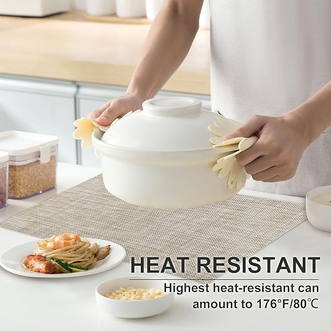 Vinyl Placemats Set of 6, PVC Woven Washable Non-Slip Table Mats, Heat Resistant Wrinkle Free Place Mats for Dining Table, Easy to Clean (6, Caramel)