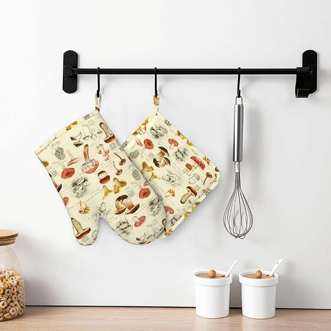 Mushroom Oven Mitts and Pot Holders Sets Silicone Vintage Mushrooms Kitchen Mitts Potholders Heat Resistant 4Pcs Oven Gloves Hot Pads for Kitchen Baking Cooking BBQ Grilling
