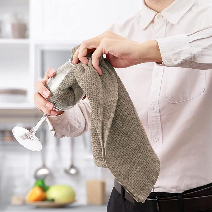 joybest Cotton Kitchen Towels, 4-Pack Waffle Weave Ultra Soft Absorbent Dish Towels Quick Drying Dish Cloths, 18 in x 28 in, Coffee