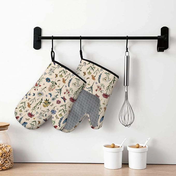 Vintage Floral Oven Mitts and Pot Holders 3Pcs, Retro Floral Silicone Oven Mitts Birthday for Flower Lover, Cute Botanic Wild Flowers Heat Resistant Non-Slip Oven Gloves for Mom Wife Sister