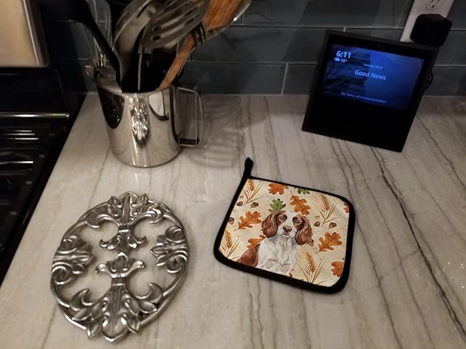 Caroline's Treasures Liver and White English Springer Spaniel Heirloom Fall Pair of Pot Holders Pair 7.5x7.5 Quilted Insulated Hot Pads Decorative Kitchen Gift Made in USA