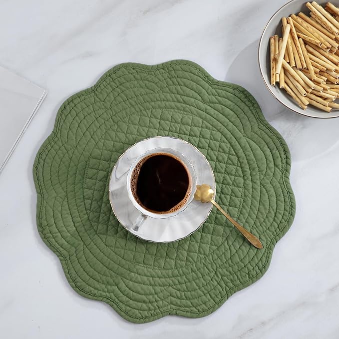 HOMBYS Quilted Placemats Set of 6 Washable Round Placemats for Kitchen Table-100% Cotton Fabric 14 Inch Round Table Mats, Cotton Fabric with Microfiber Filling (14"x14", Emerald Green)