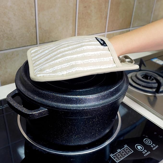 Alselo Silicone Pot Holders Set of 3 Heat Resistant & Non Slip Potholders, Professional Oven Hot Pads with Pockets Mitts for Kitchen Cooking Baking Barbecue (Khaki, 3)
