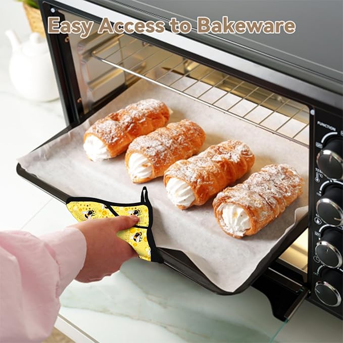 Cute Honey Bee Pot Holders Set of 2,Kitchen Heat Resistant Potholder for Microwave Cooking Baking Oven and BBQ