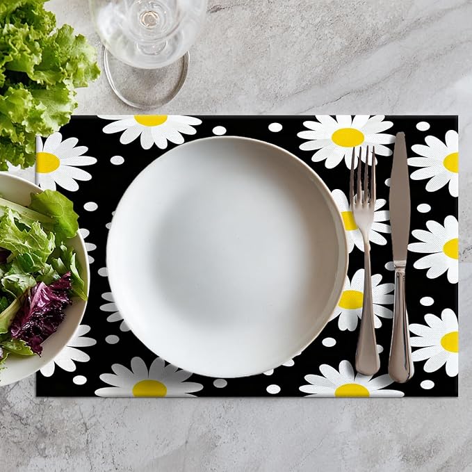 Batmerry Daisy Black White Placemats, Texture Circle Doodle Tiny Flowers Beauty Washable Linen Table Mats for Kitchen Table Double Insulation Decor Dining Set Indoor Outdoor 12X18 in Set of 6