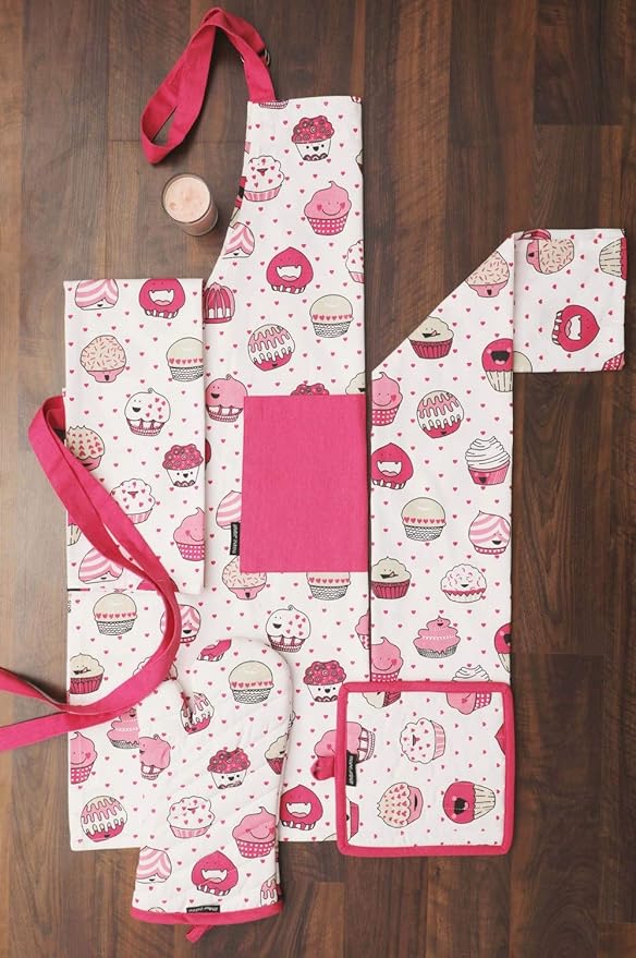 AMOUR INFINI Heat Resistant Pot Holders Set of 3 Nonslip Multipurpose Hot Pads for Cooking and Baking (Valentine Cup Cake - 8x8 Inches)
