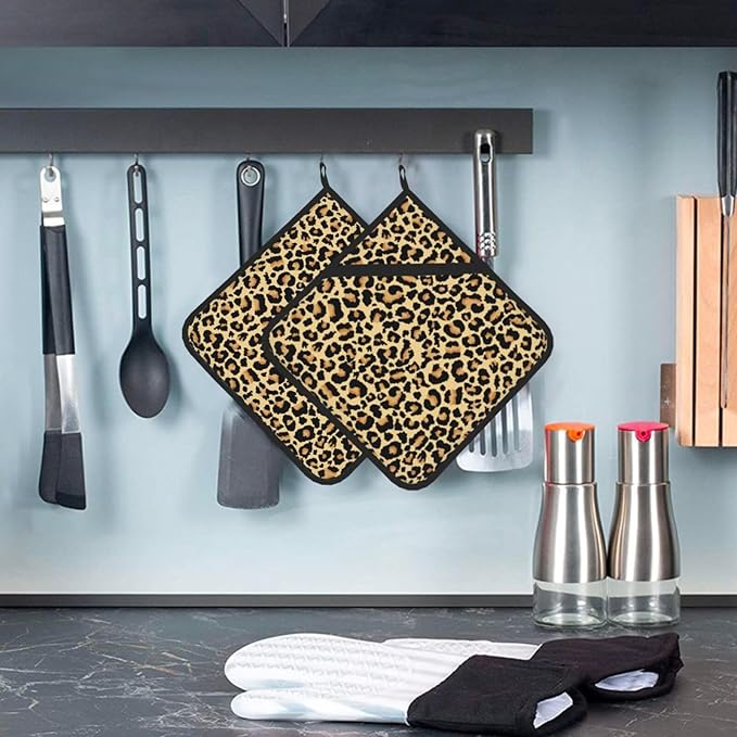 Pot Holders 2PCS Brown Leopard Print, Animal Skin Potholder for Kitchen Heat Resistant Microwave Cooking Baking Oven End Dishes and BBQ