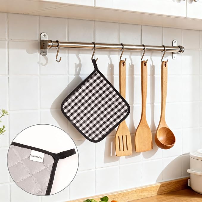 5 Pack Pot Holders for Kitchen Easy-Care Cotton Machine Washable hot Pads for Kitchen for Cooking and Baking Oven Black-and-White Grid