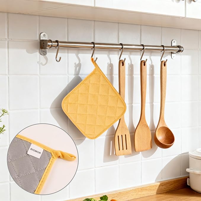 5 Pack Pot Holders for Kitchen Easy-Care Cotton Machine Washable hot Pads for Kitchen for Cooking and Baking Oven Yellow