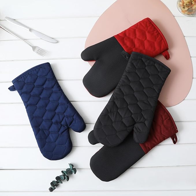 Glynniss Heat Resistant Oven Mitts, 2 Pcs of Silicone Oven Mits, Non-Slip Grip Surfaces Kitchen Gloves for Cooking, Machine Washable with Hanging Loops Oven Gloves (7x13 inches, red)