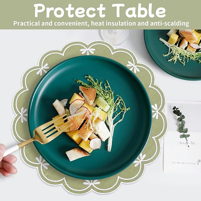 SK Studio Set of 4 Cotton Linen Placemats, 15x15 Round Scalloped Cloth Table Mats, Embroidery Double Layered Washable Dining Placemat for Hotel Restaurant Kitchen, Green