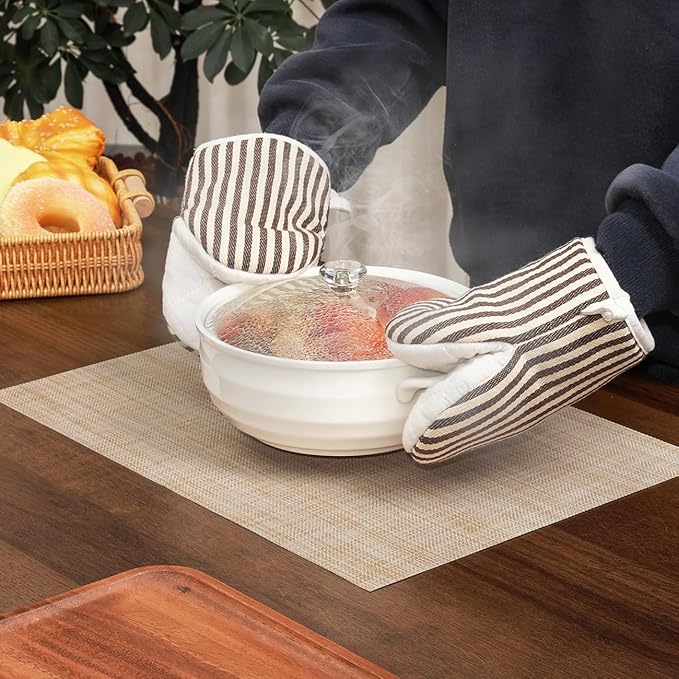 Myir JUN Placemats Set of 8, Vinyl Woven Placemats Place Mats Indoor Set of 8 Washable Table Mats Non-Slip Place mats for Dining Table (A-Beige, Set of 8)