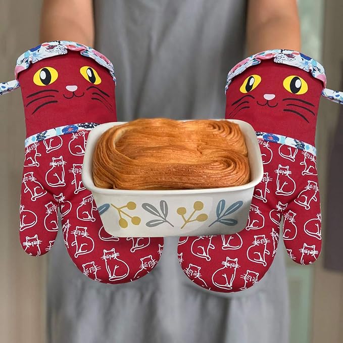 Alselo Oven Mitts, Heat Resistant with Soft Quilted Cotton Lining Set of 2, Fashion Animal Design with Silicone Printing Anti-Slip Kitchen Gloves for Safe Backing Cooking Barbecue (Red 2)