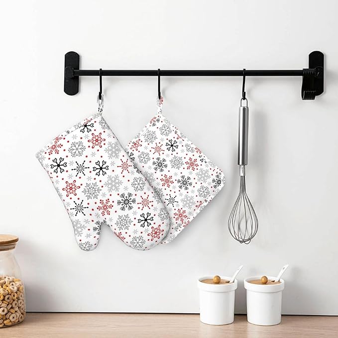 Christmas Winter Snowflake Oven Mitts and Pot Holders Set, 4pcs Silicone Christmas Snowflakes Oven Glove for Kitchen Heat Resistant Oven Mitts and Potholders Non-Slip for Cooking