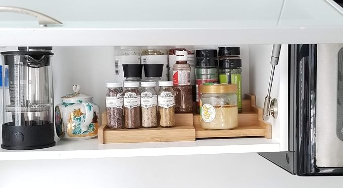 Lustiger Chef Spice Rack Organizer for Cabinet, Expandable Natural Bamboo Desk Shelf, 3-Tier Adjustable Spice Rack, Storage and Seasoning Shelf Organizer for Kitchen Countertop Pantry Tabel
