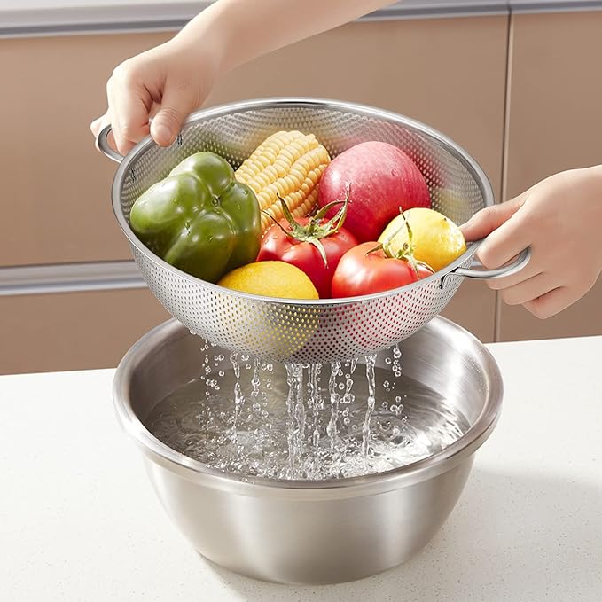E-far Stainless Steel Colander Set of 3 (1-3-5Quart), Micro-Perforated Metal Colander Strainer with Handle for Kitchen/Draining Pasta/Rinsing Vegetables Fruits, Heavy Duty & Dishwasher Safe