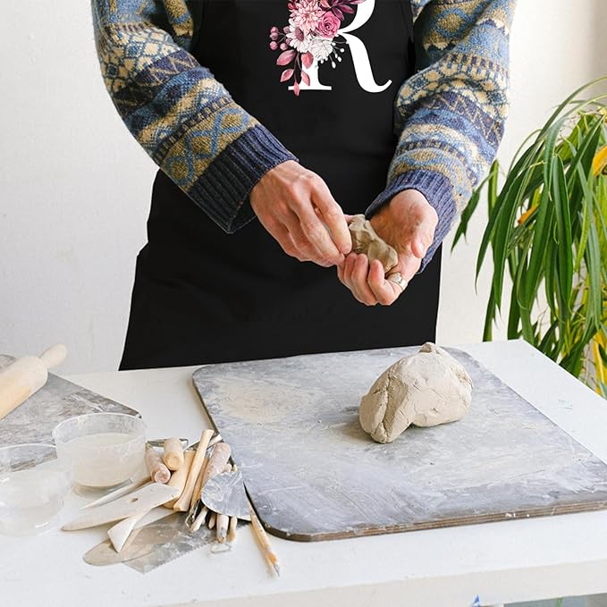 Personalized Aprons for Women with Pockets, Cute Aprons for Women Chef Baking, Cooking Gifts for Mom Birthday